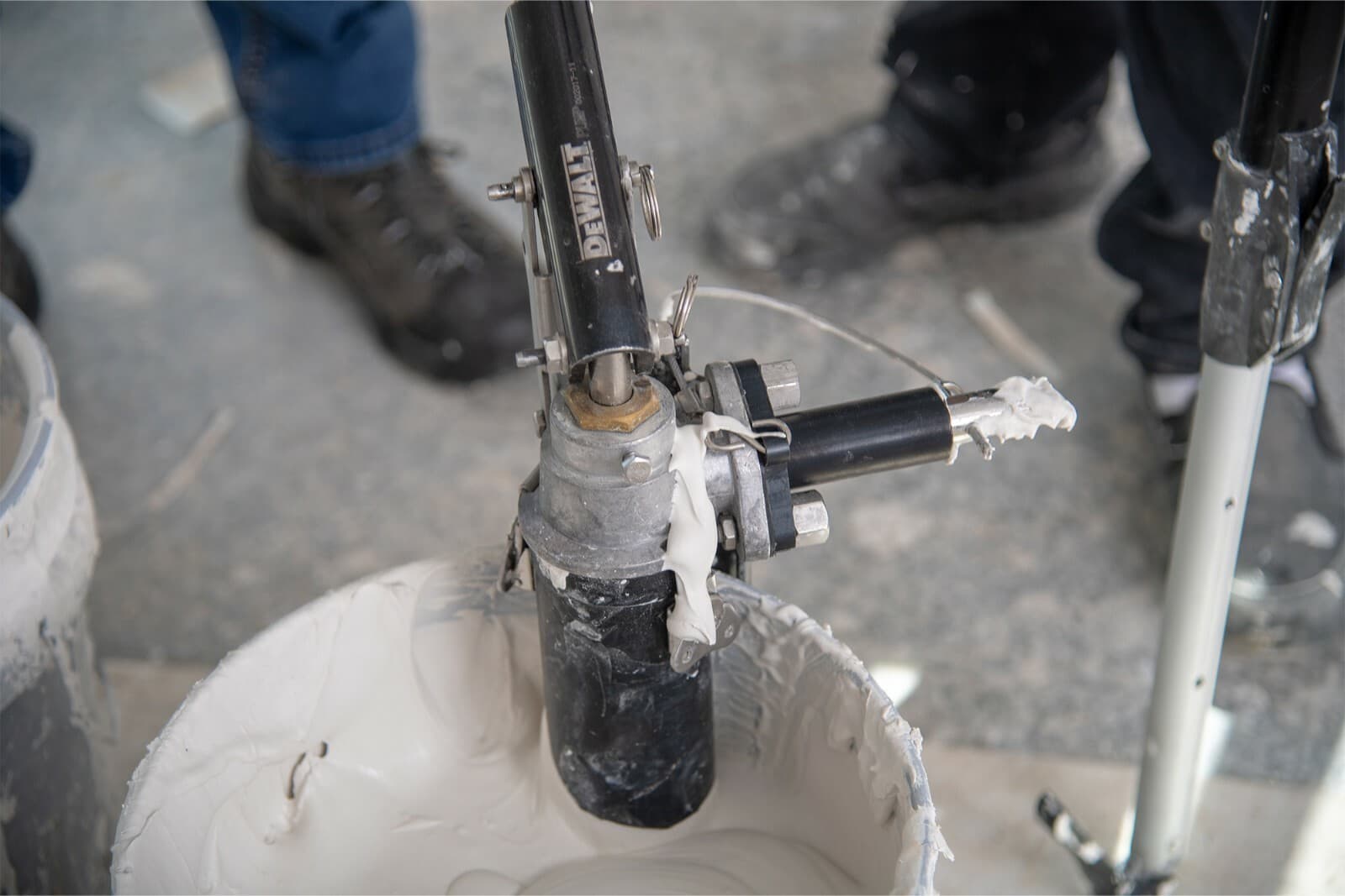 DEWALT  Drywall Taping Tools Joint Compound Pump Automatic Taper | 2-771R 4