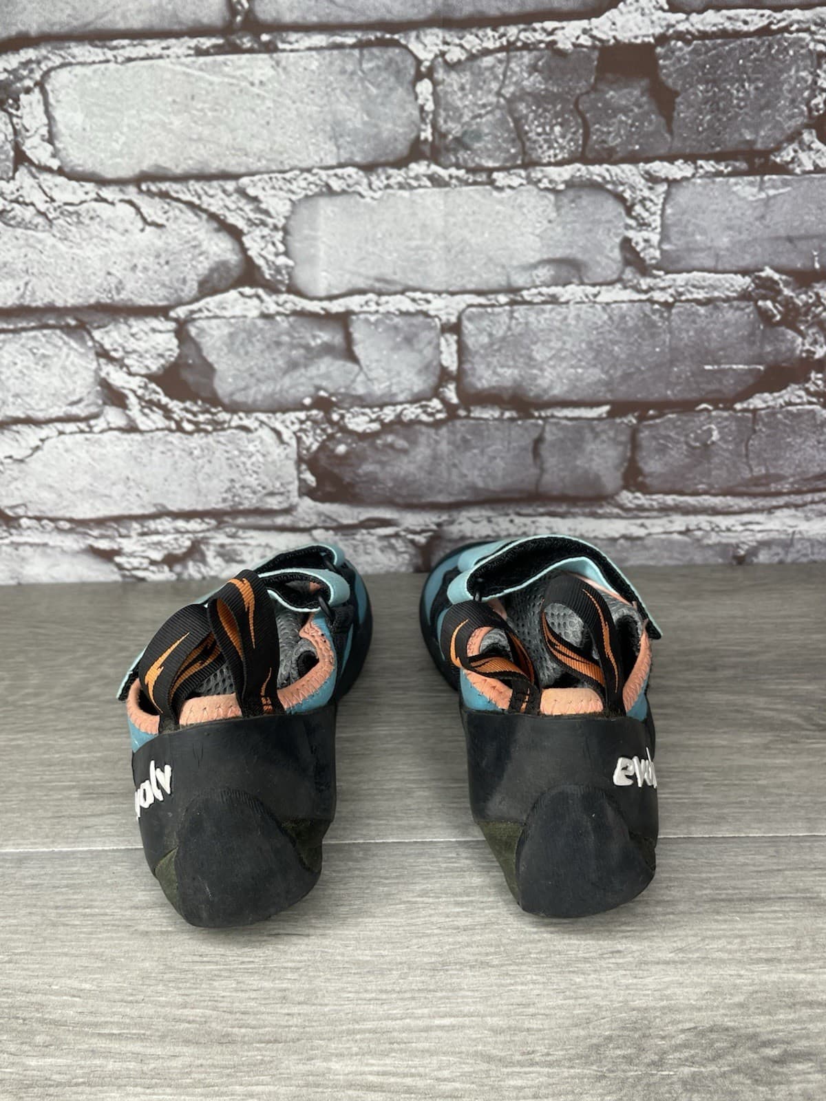 Evolv Elektra Shoes Blue Double Straps Blue Peach Rock Climbing Women 36EU/6M US 6