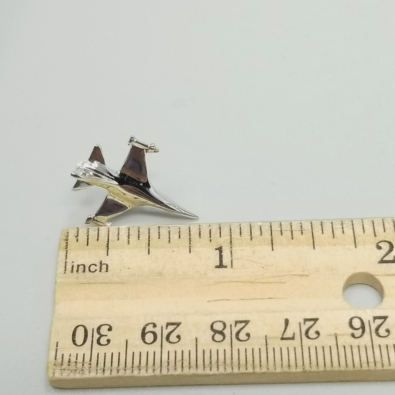 Vintage F16 General Dynamics Fighter Jet Lapel Tie Pin Brooch Silver Tone in Box 2