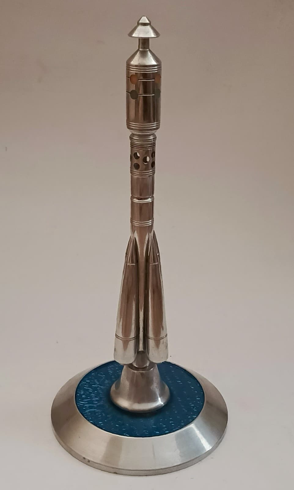 Space souvenir Rocket Soyuz , USSR . 2