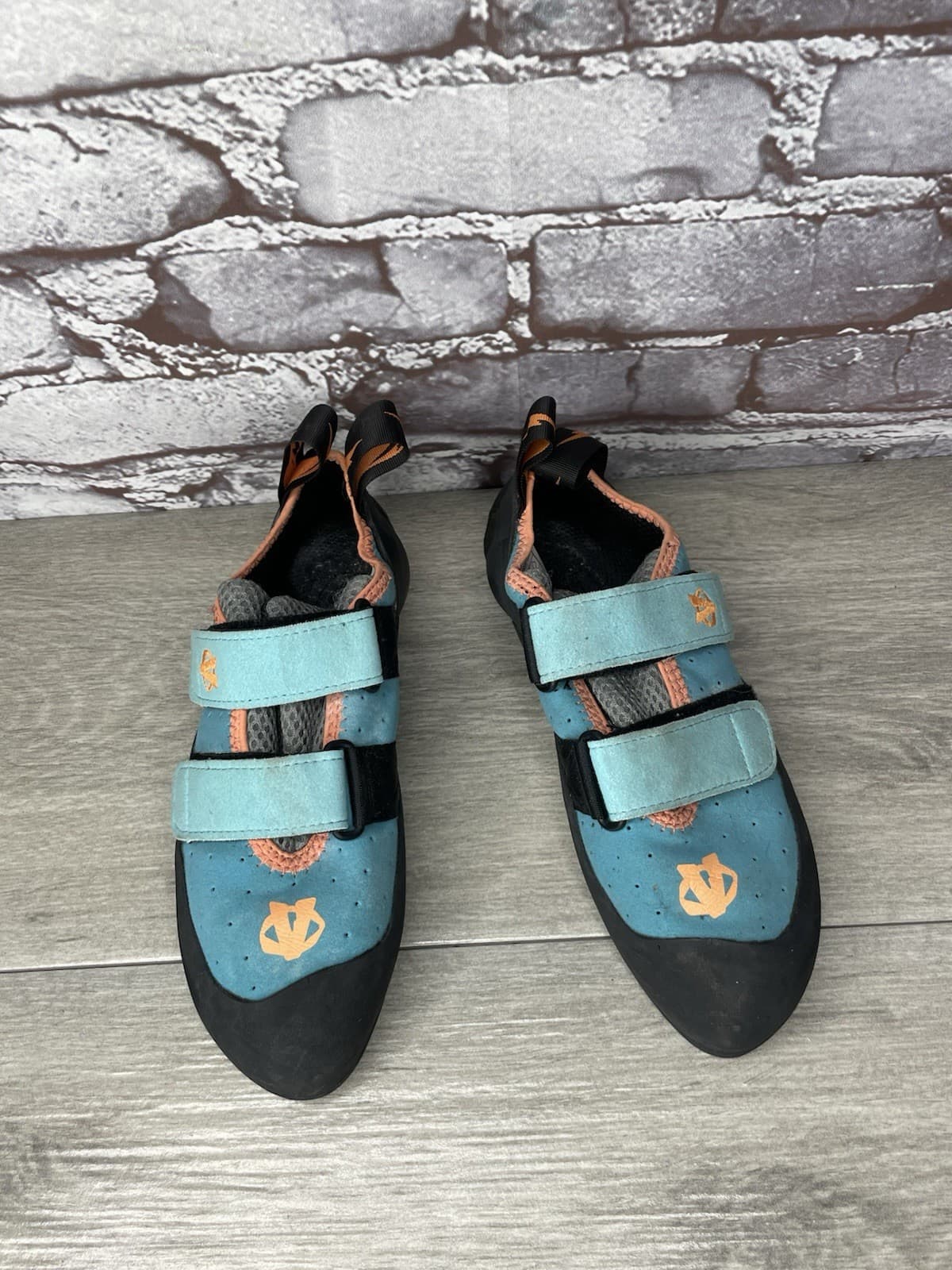 Evolv Elektra Shoes Blue Double Straps Blue Peach Rock Climbing Women 36EU/6M US 4