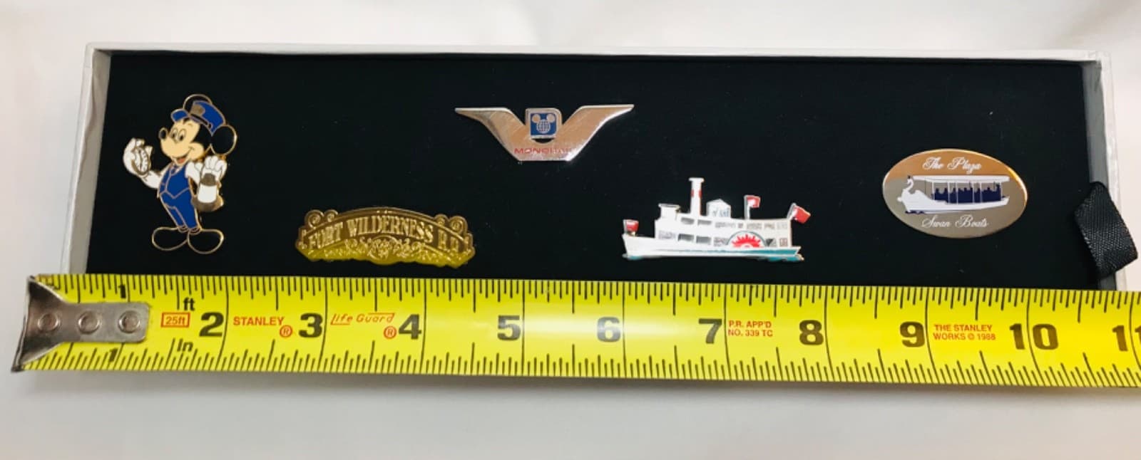 Walt Disney World The Florida Project Transportation LE 250 Box Pin Set. New. 2