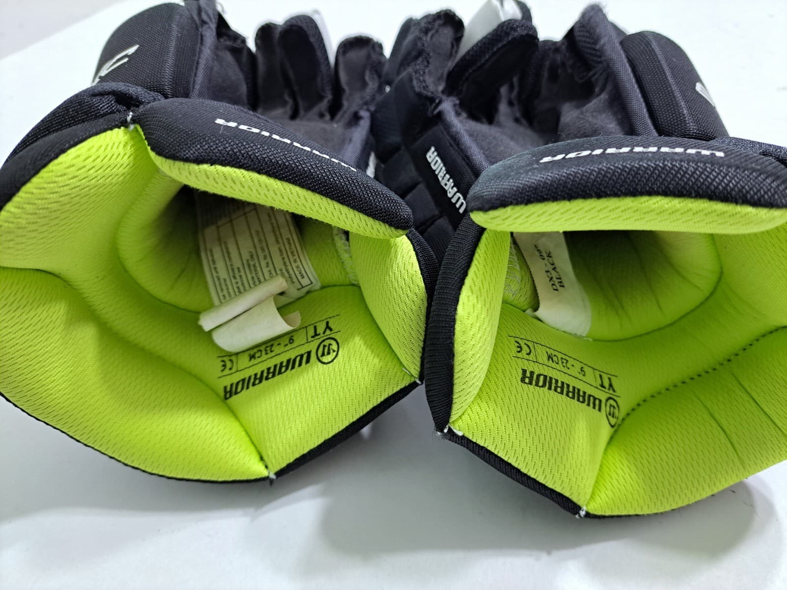 Warrior Alpha 9" Pro Hockey Black Padded Gloves Lacrosse 5