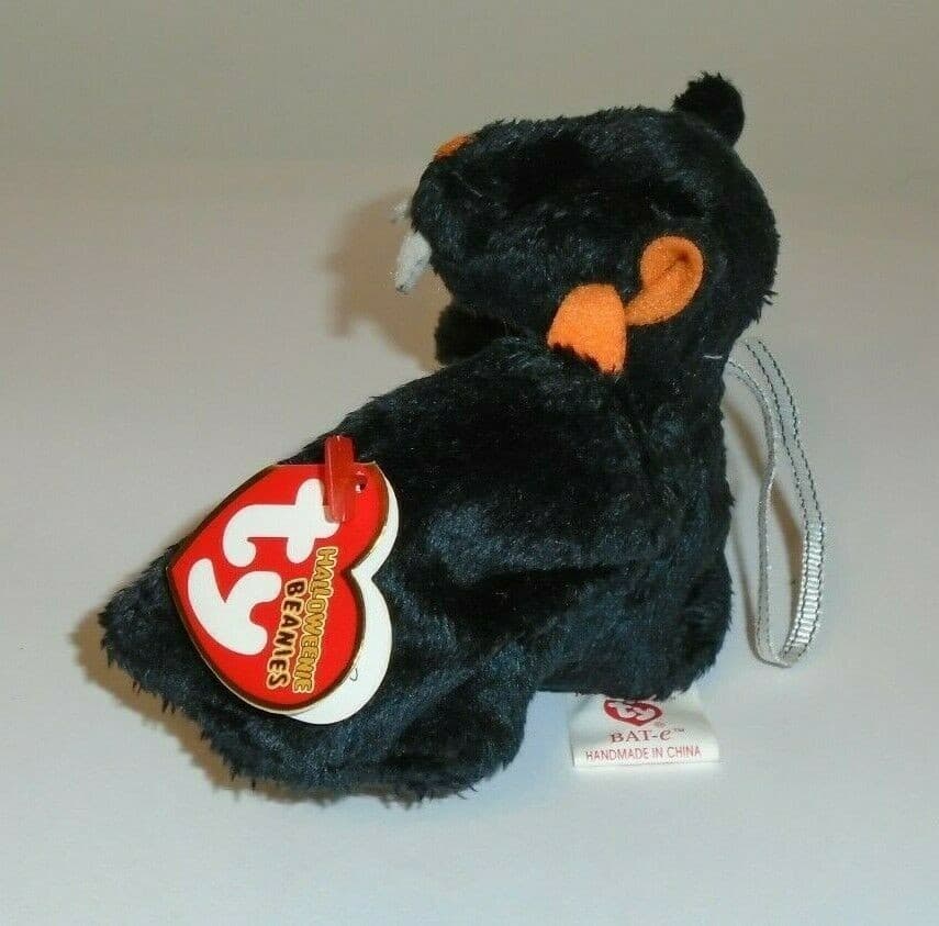 Ty 2004 HALLOWEENIE BEANIE Halloween Set Bat-e Fraidy Quivers Scared-e & Tricky 3