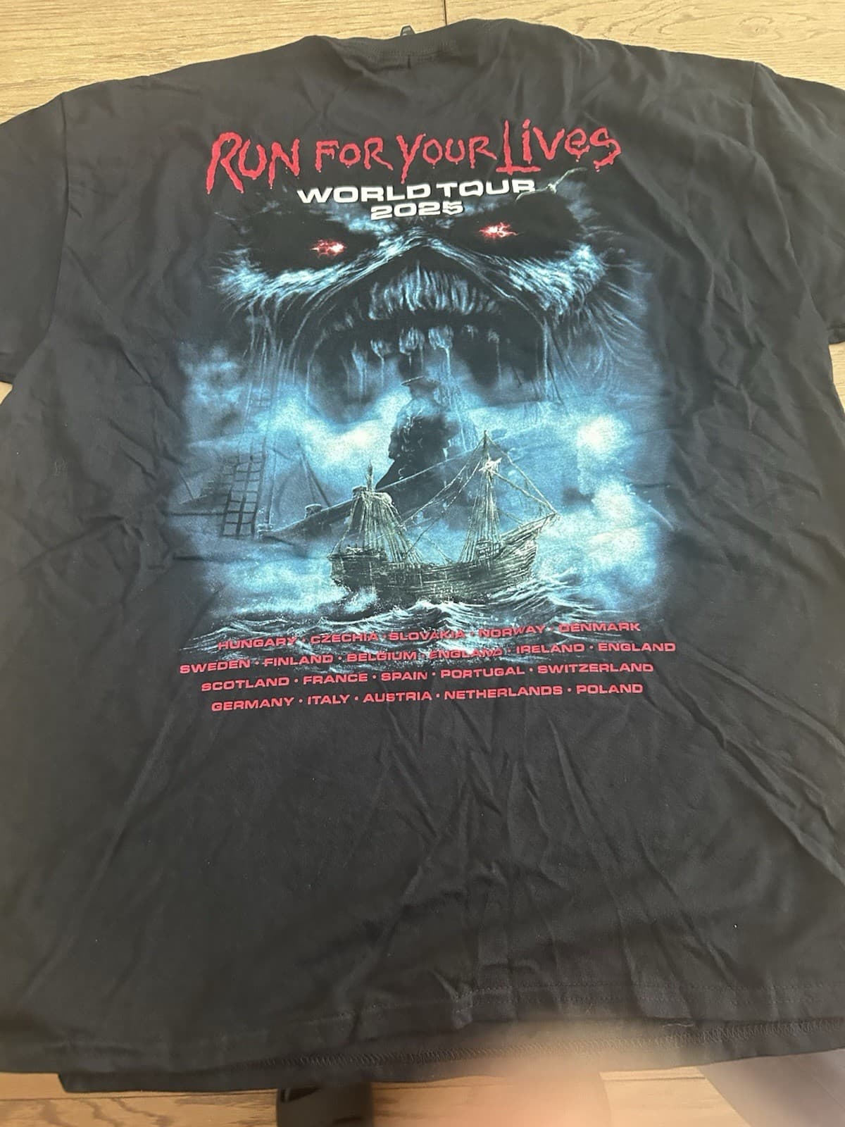 IRON MAIDEN POWERSLAVE RIME T SHIRT BRAND NEW S 2025 RUN FOR YOUR LIVES IN HAND 4