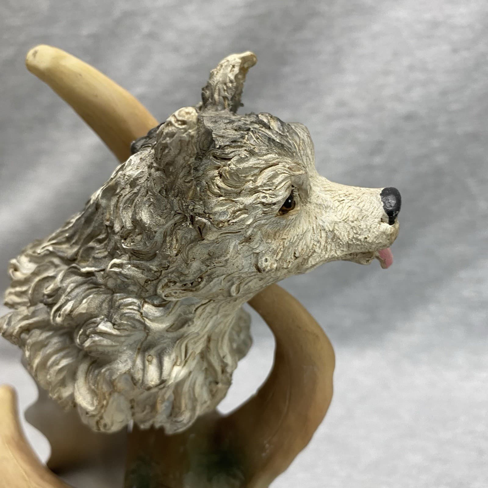 Vintage Wolves Statue With Knife And Antler Holder Resin 8.5” Small Flaws 6