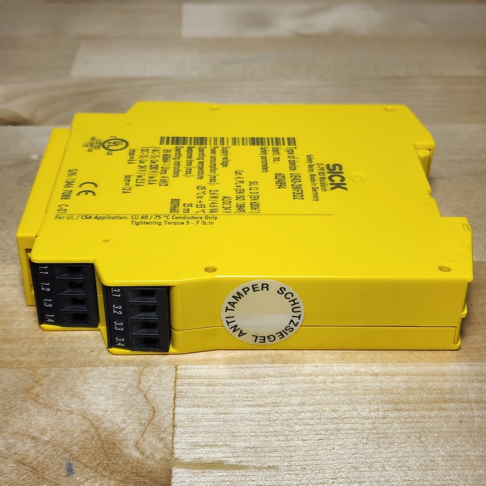 Sick 6024894 Safety Relay UE43-2MF3D2 24V 4