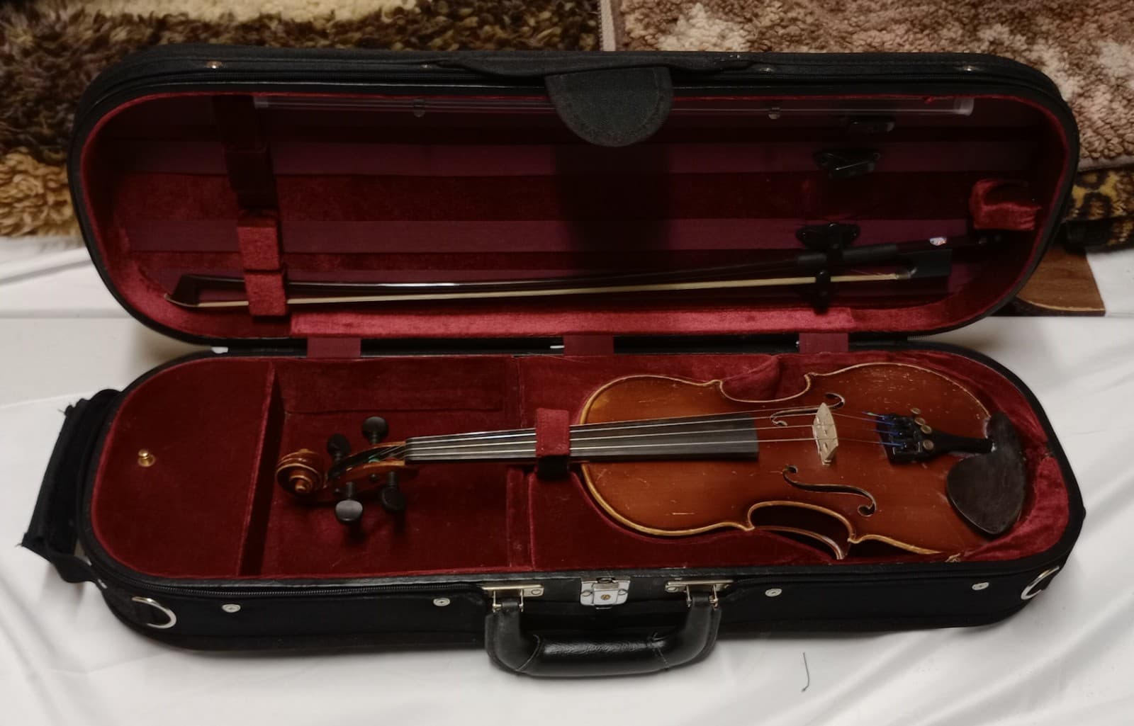 E. R. Pfretzschner Stradivarius copy 1/2 size Violin 1979 German made Nice Sound