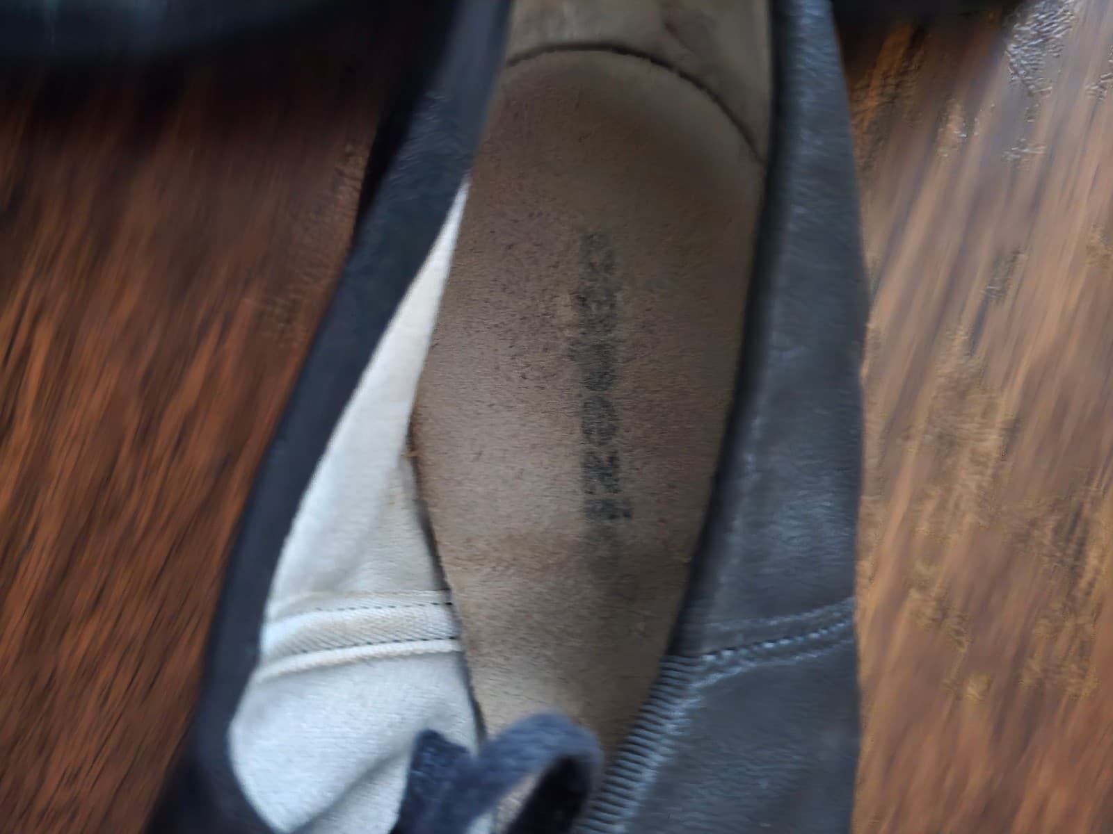 Capezio Black Leather Jazz Shoes Size 8.5 M Women’s 2