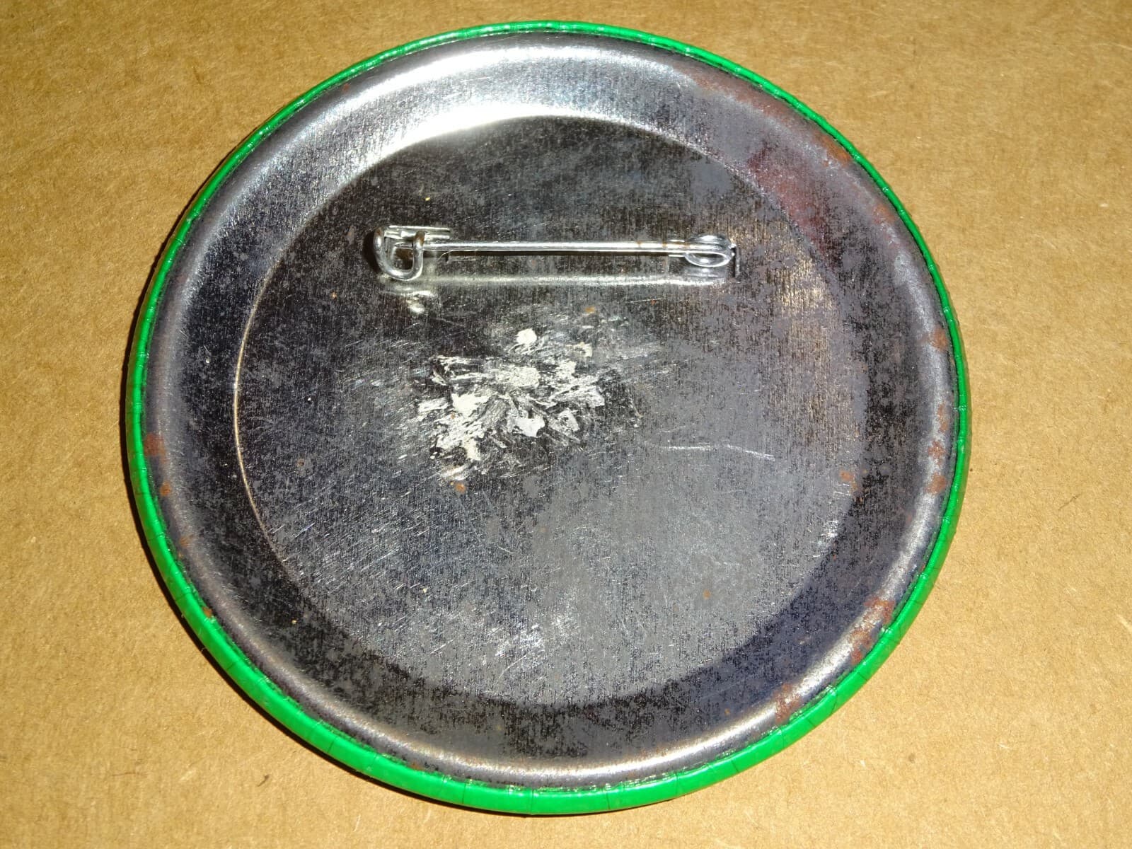 Hess Super Detergent Premium 93 Cashier Button 3" 2