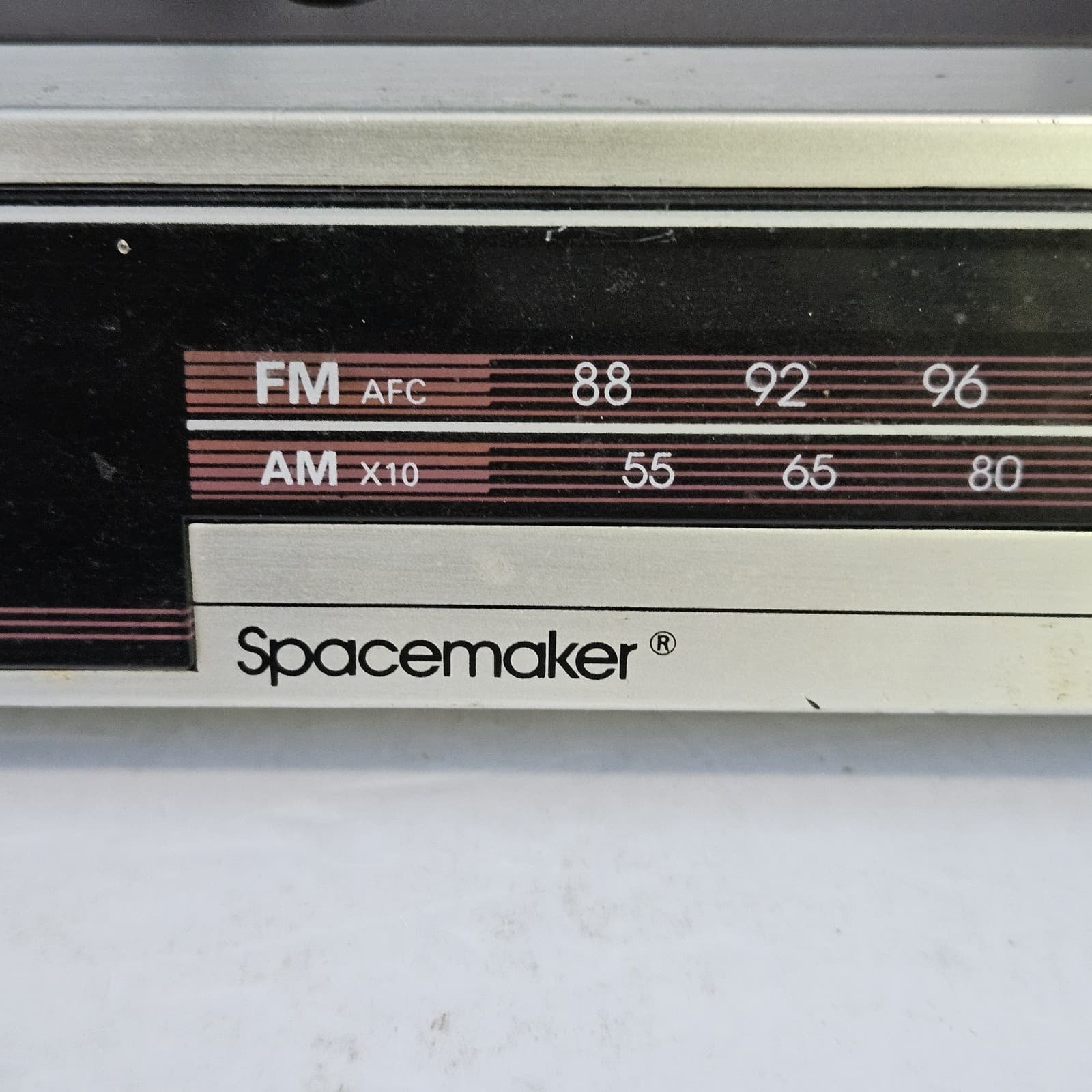 General Electric GE Spacemaker Under-Cabinet Digital Clock Radio AM/FM 7-4221A 2