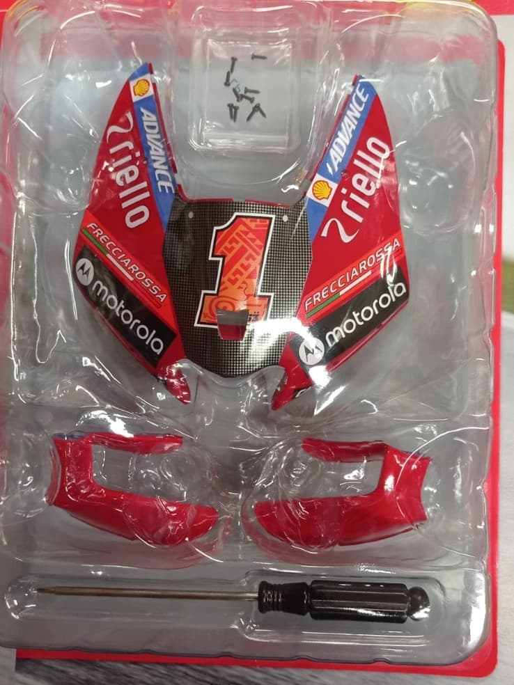 BUILD DUCATI DESMOSEDICI GP23 1/4 VOL 1 DEAGOSTINI