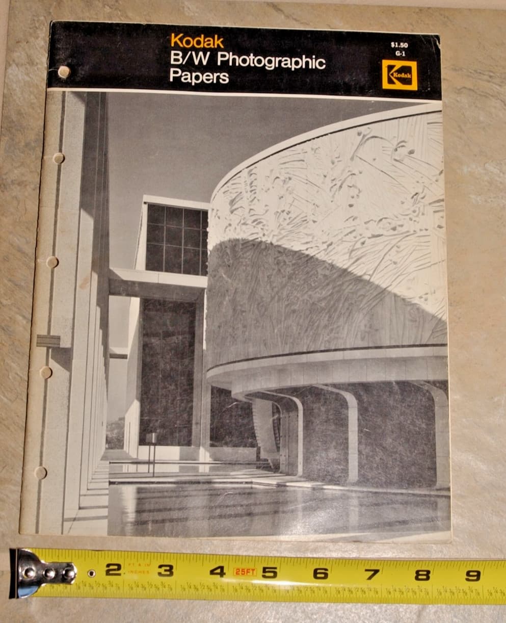 1976 Kodak B & W Photographic Papers Data Booklet First Edition , 28 pages, READ