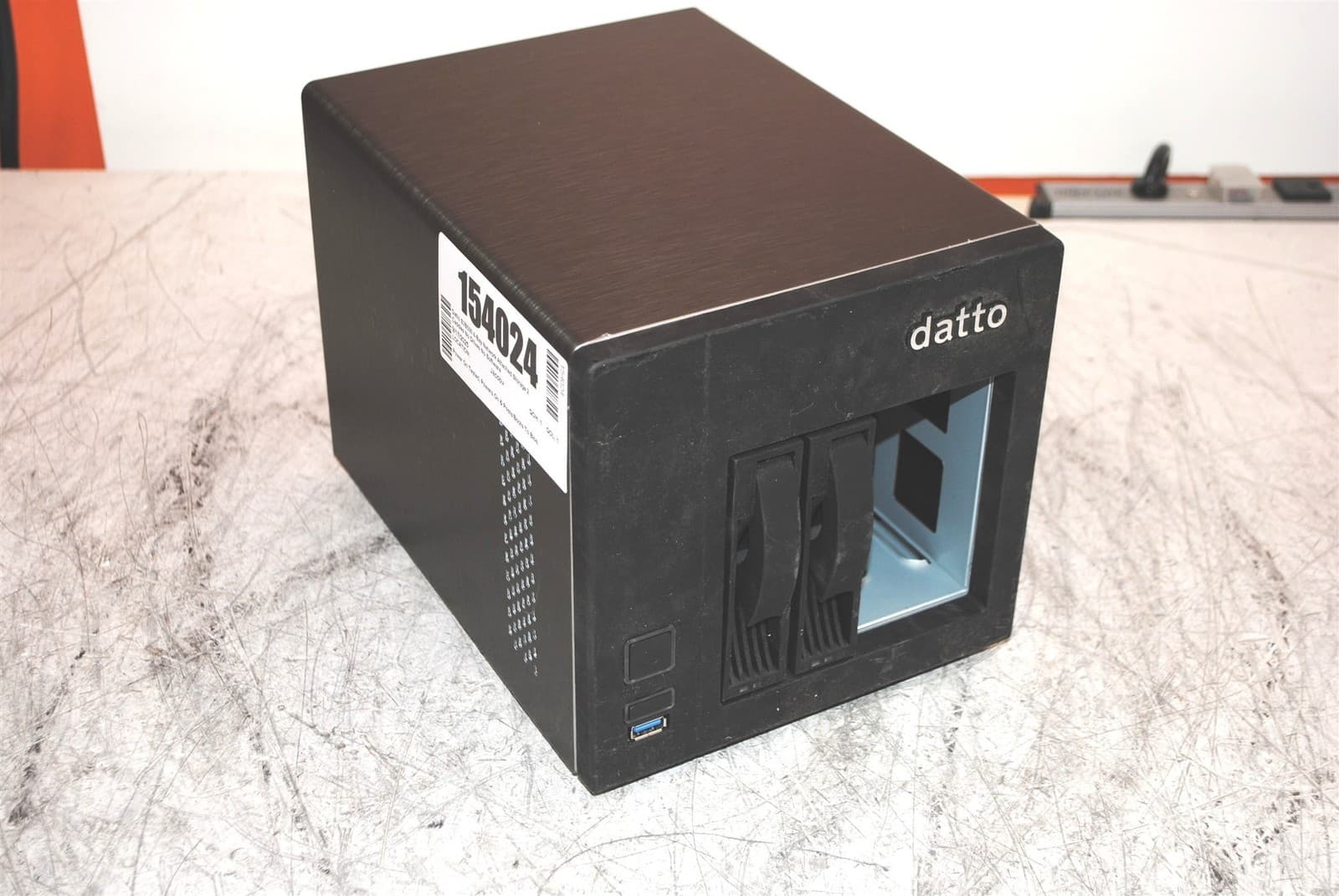 Datto S3B500 4-Bay Network Attached Storage 2 Caddies No Drives No Software 3