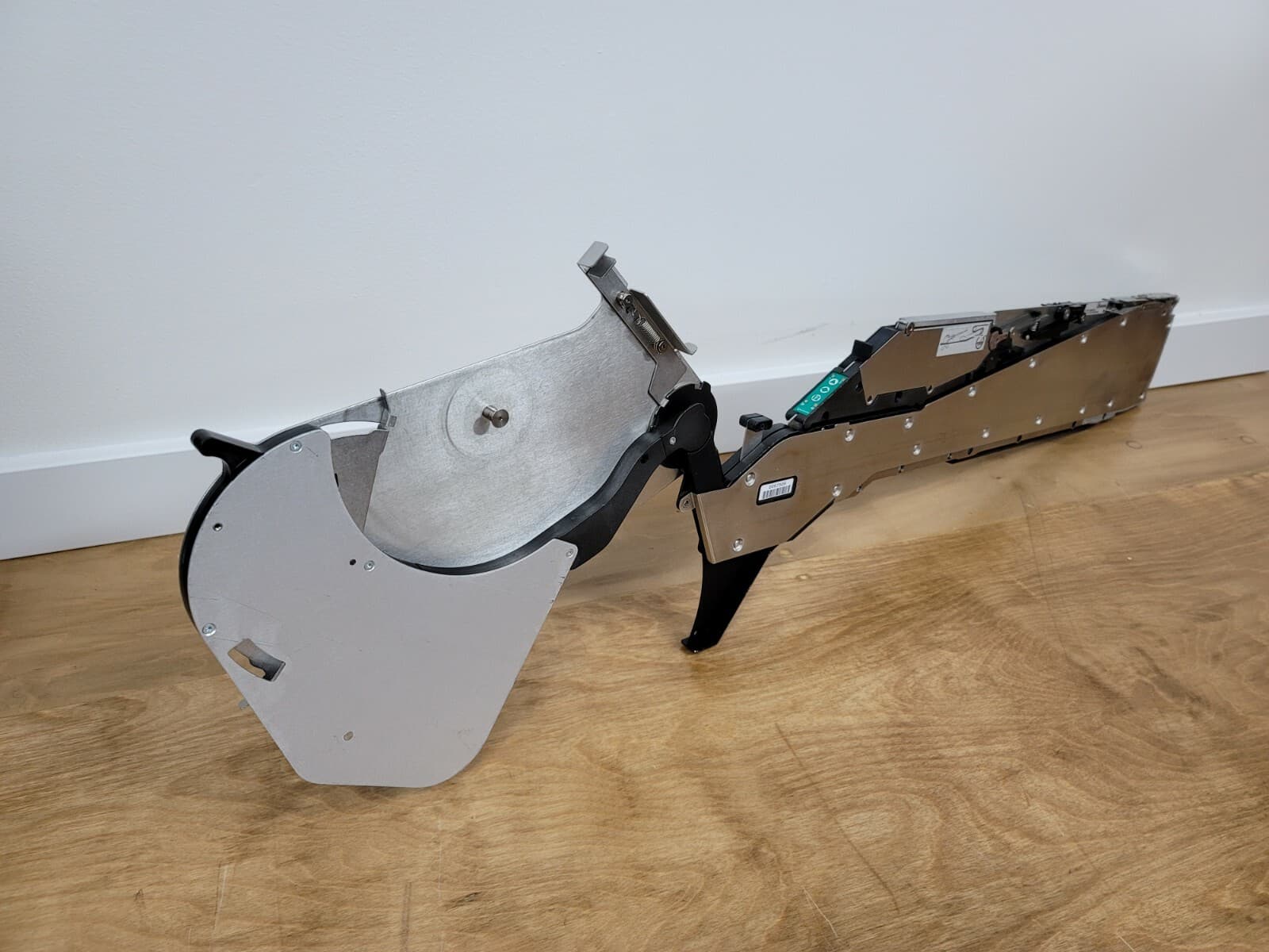 UIC Universal Instruments 8mm Dual Lane Feeder GSM Genesis Advantis 49889204 3