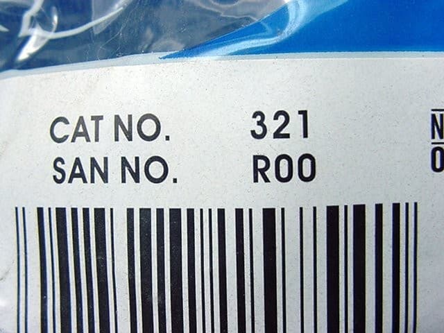 Leviton 321 15A Side Mount Right Angle Easy-Wire Plug 1-15P Non-Polarized Bulk 4