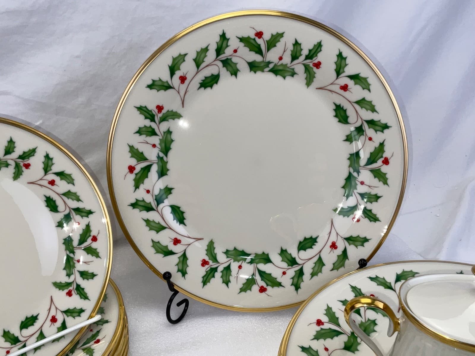 Lenox China Holiday Set Service For SIX  26 pc Holly Wreath Dimension Collection 4