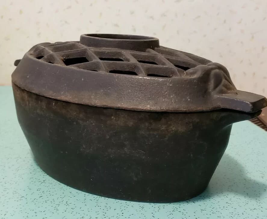 Vintage Cast Iron Steamer 3