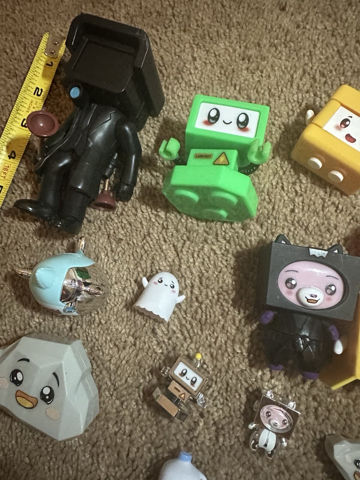 Lankybox Mystery Box Figures Foxy Box Over 20 Pieces Figures And Fidget Spinner 6