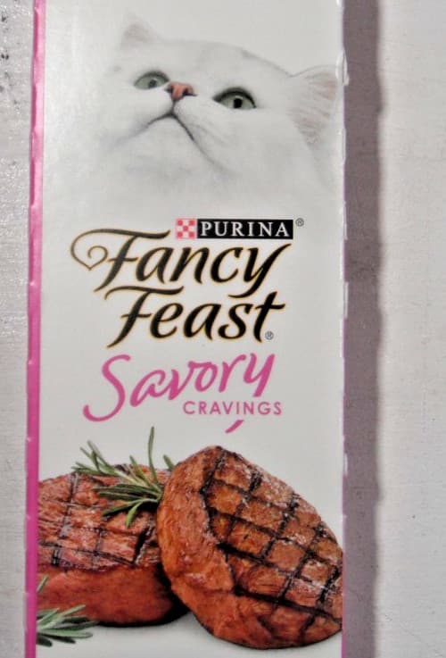 Purina FANCY FEAST *New * Beef Flavor SAVORY CRAVINGS SIX Packs of 56 Treats 2