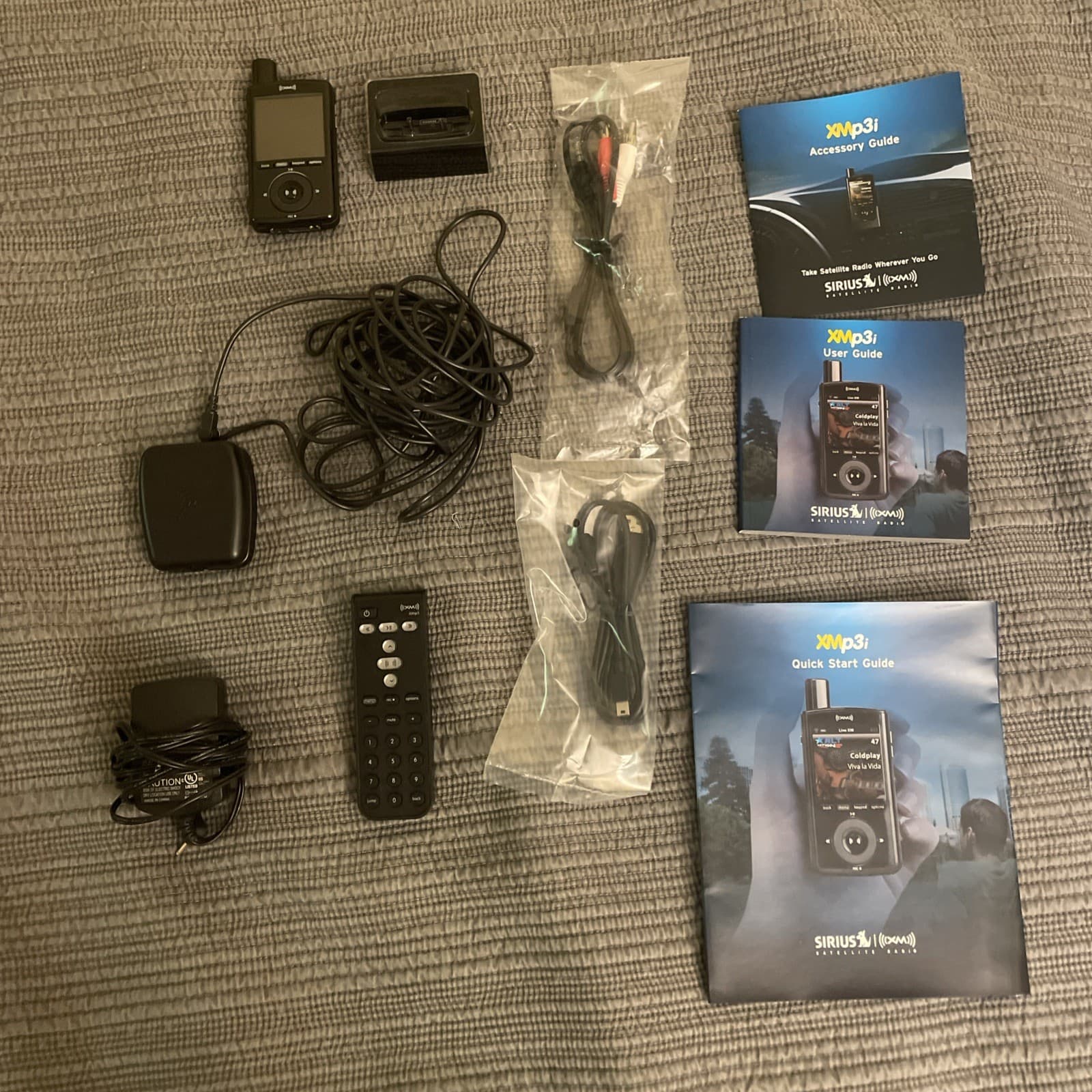 XMp3i Sirius XM Satellite Radio Receiver Home Kit Antenna XPMP3H1 Complete