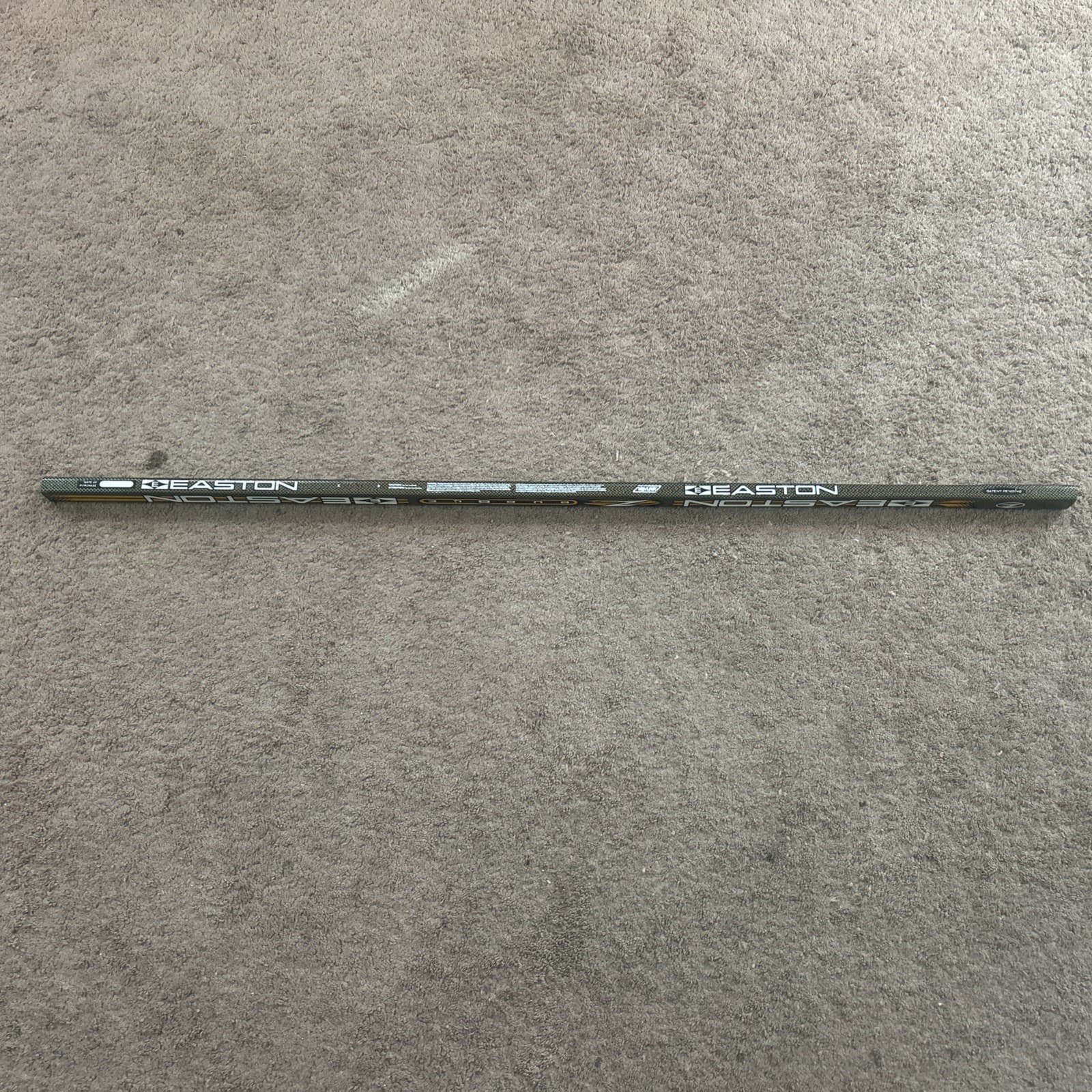 RARE GREEN EASTON Z-BUBBLE HOCKEY STICK SHAFT 85 FLEX 44"  WITH 3 1/2” WOOD PLUG 2