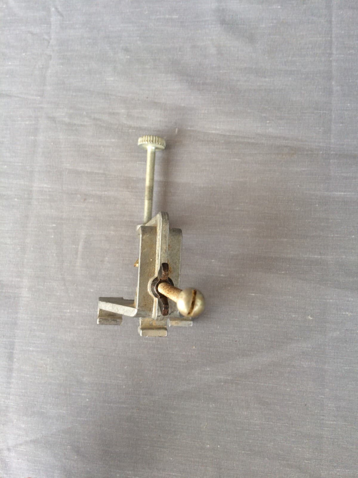 29LD 214 Mystery Bosch Channel Slot Mounted C Clamps Hold Down 6