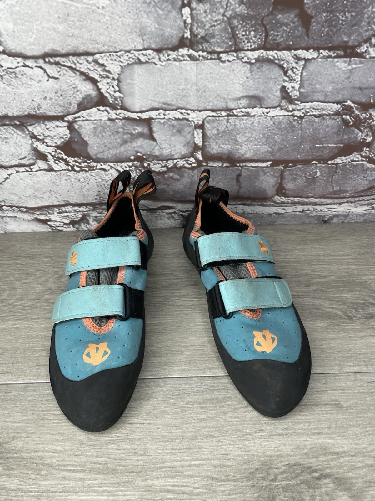 Evolv Elektra Shoes Blue Double Straps Blue Peach Rock Climbing Women 36EU/6M US 5