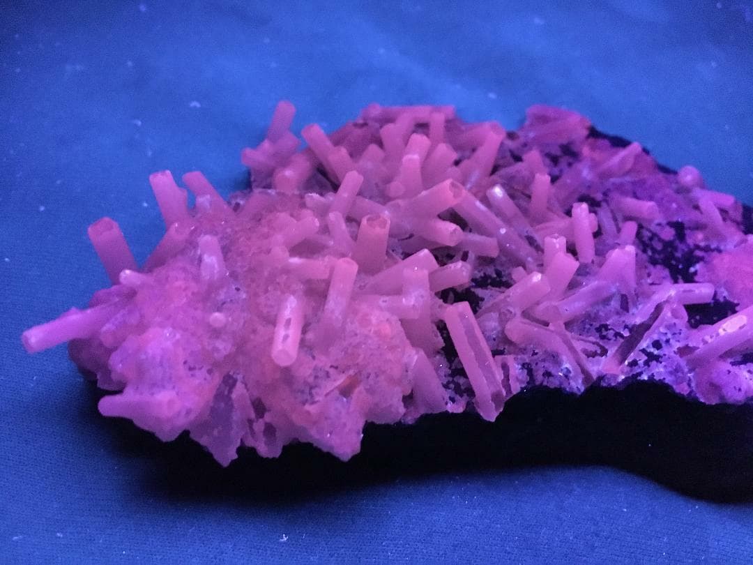 KB: FANTASTIC!! SW FL. RED CALCITE XLS. ON MATRIX FROM RIO GRANDE DO SUL, BRAZIL 3