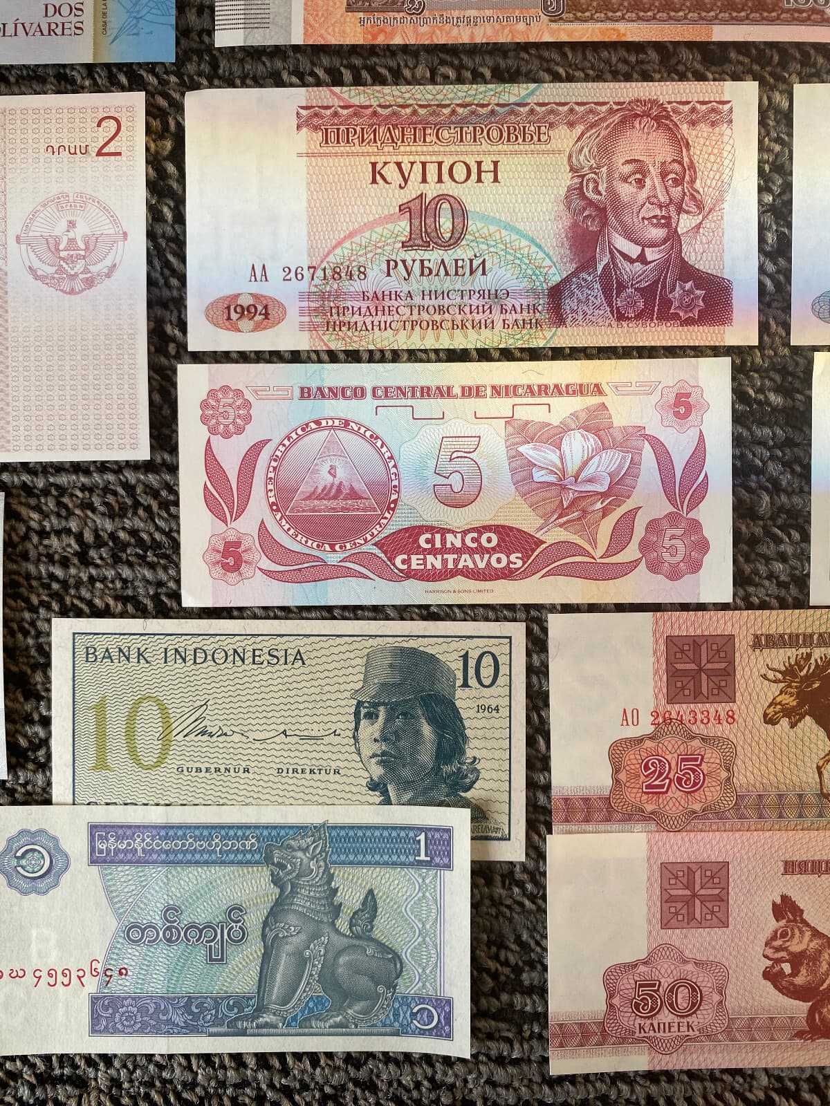 30 DIFFERENT Banknotes UNC Crisp Currency Foreign World Paper Money 6