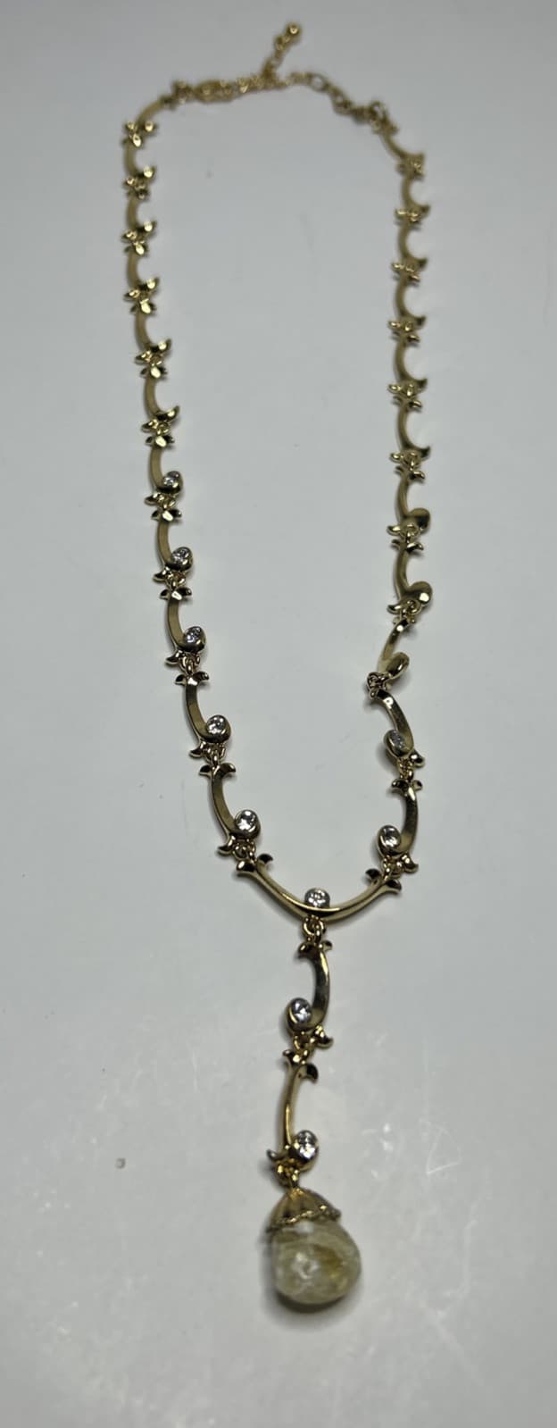 Beautiful Avon Extraordinary Briolette Vine Necklace New In Box Vintage 2005 2