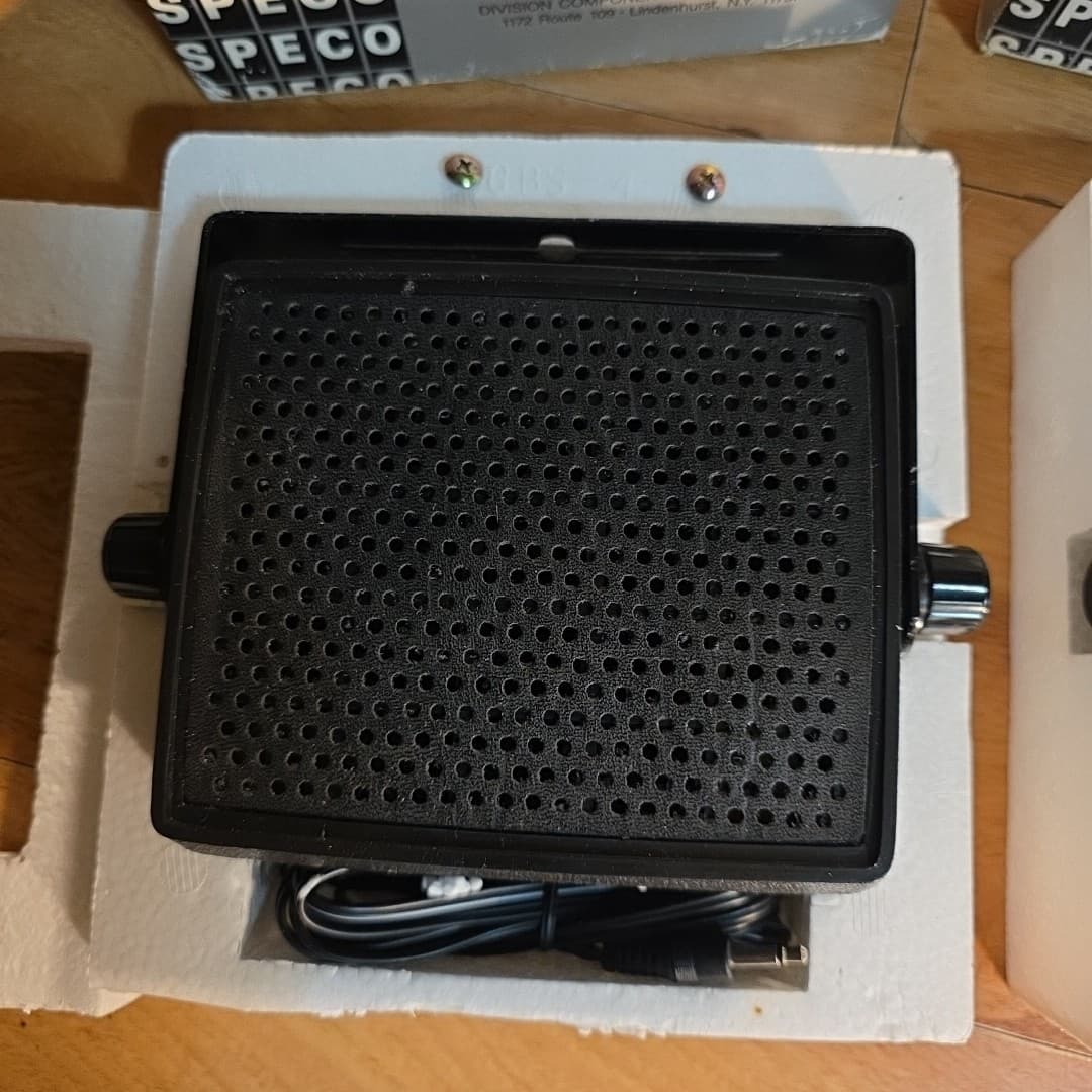 2 Speco CBS-4 External CB /Ham Radio Extension Speaker UNUSED 2