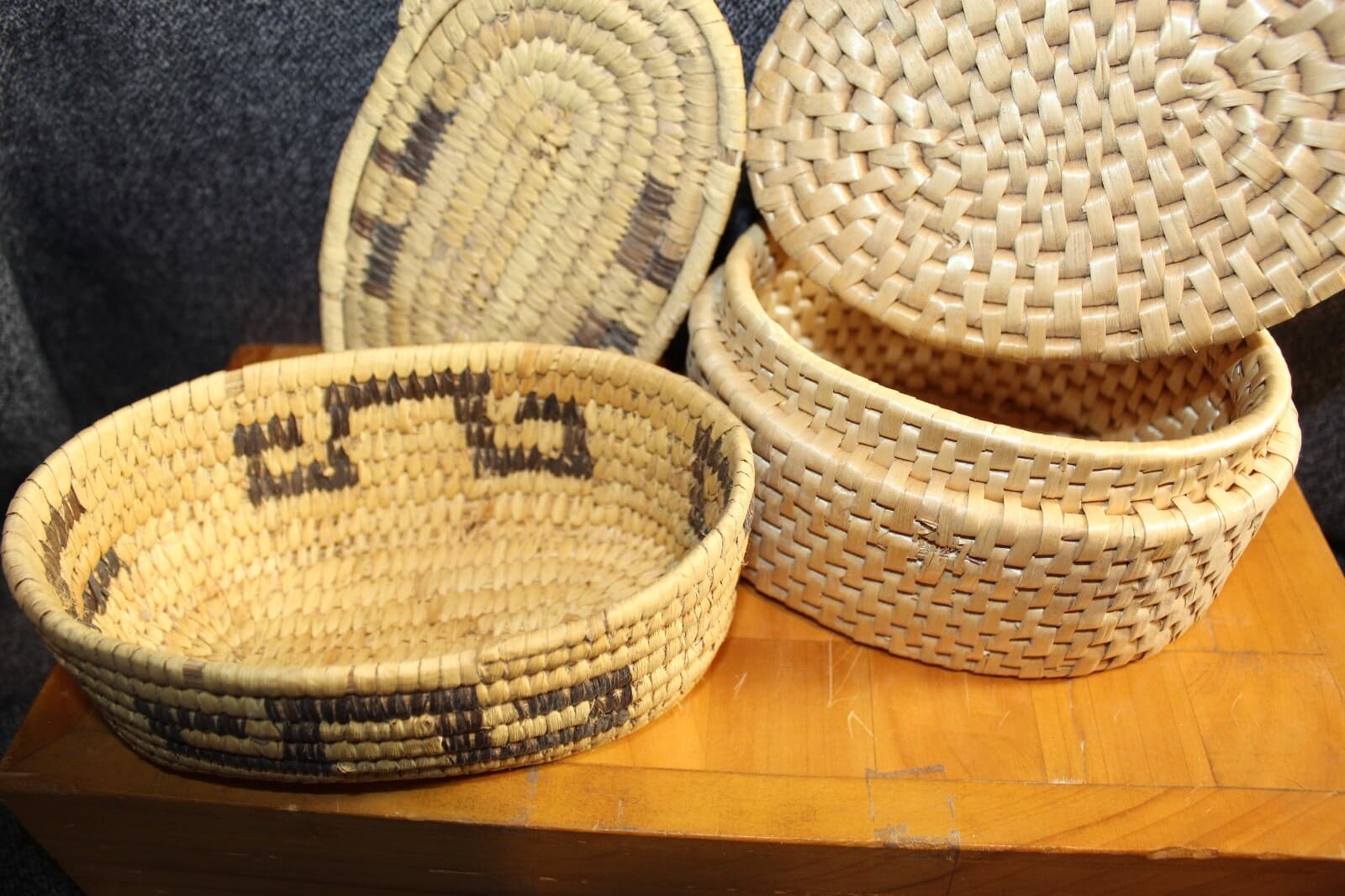 Lot of 2 Handmade Woven Baskets With Lids  6.5x4.5 x 3.5 T  & 6.5 x 4 x 2 3/4 T 2