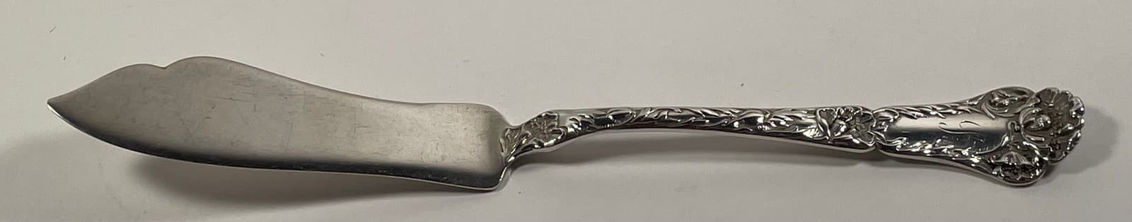 ANTIQUE 1902 GORHAM STERLING SILVER POPPY BUTTER / CHEESE KNIFE