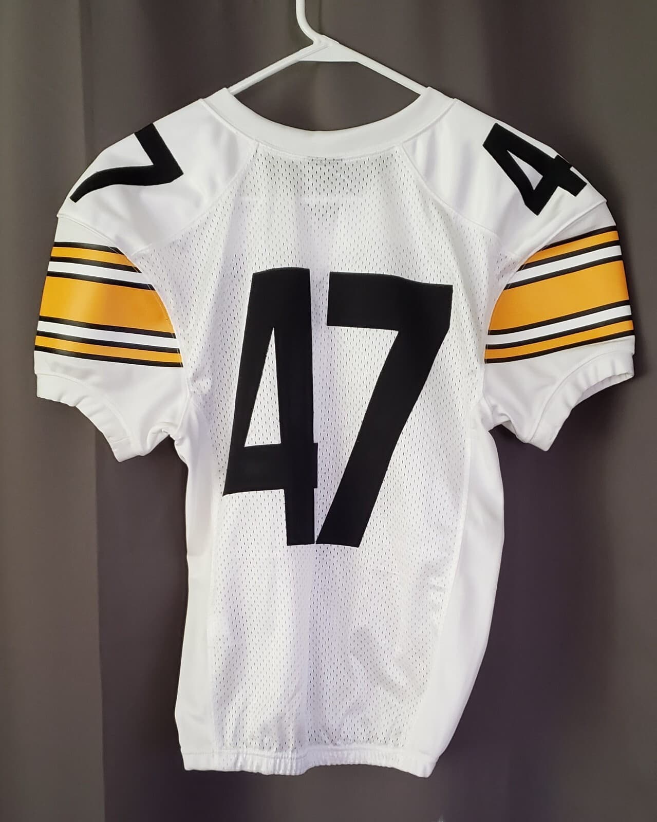 Nike Football Team Jersey White Yellow Gold Black #47 Boys M NEW NWT 6