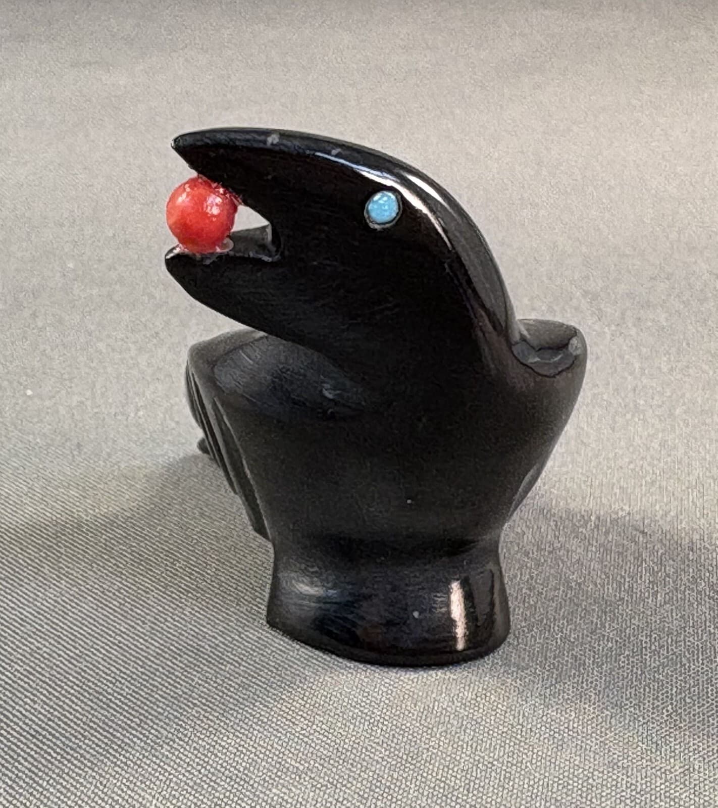 Zuni Carved Left Facing Black Marble Raven Fetish by Calvert Bowannie, NEW 3