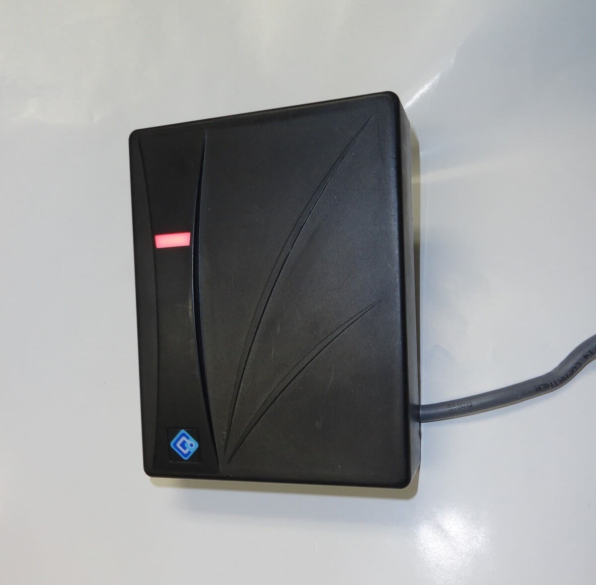 UTC GE Interlogix T-520SW Prox Card Reader, Black. Used. Wiegand Output.   6