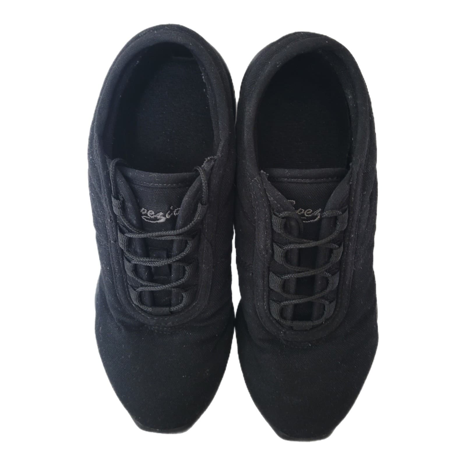 Capezio Women's Black Canvas Low Top Dance Jazz Hip Hop Sneakers Shoes 7 5