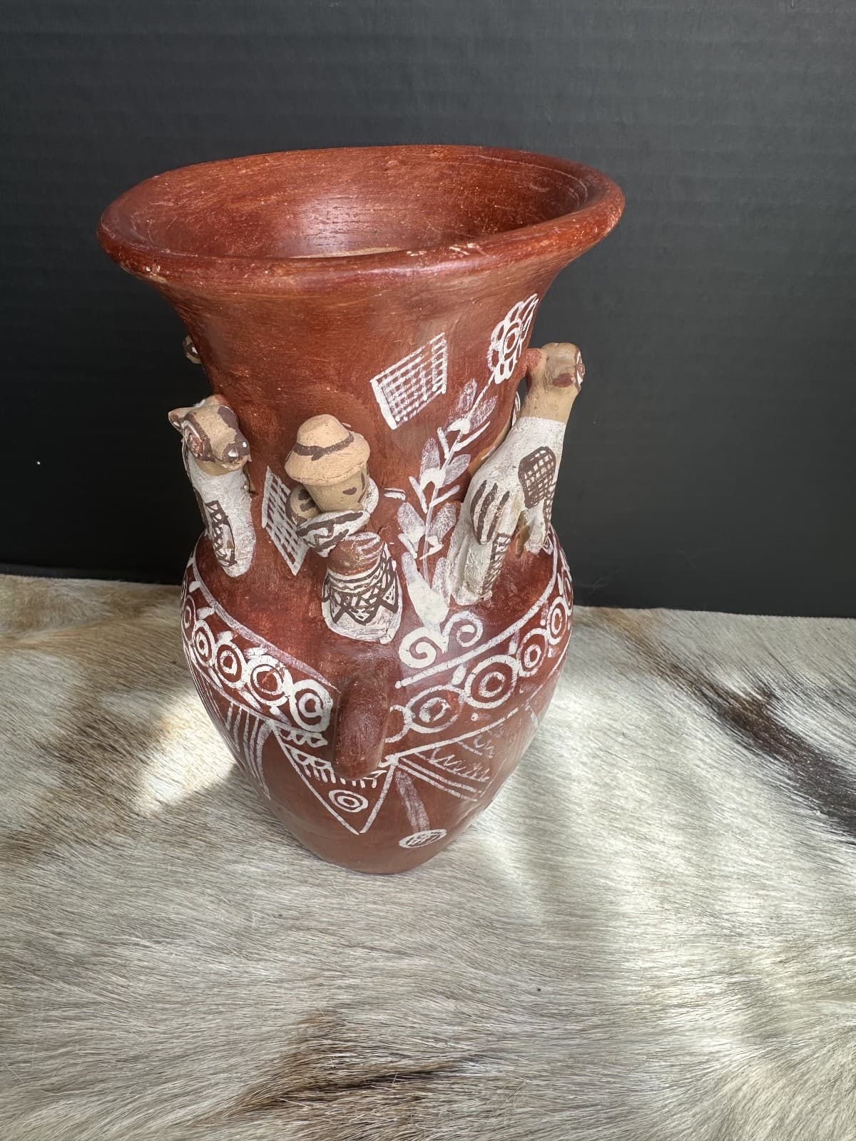 Peruvian Vase Handmade Terra Cotta Clay With 3-Dimensional Figurines 8" Tall 2