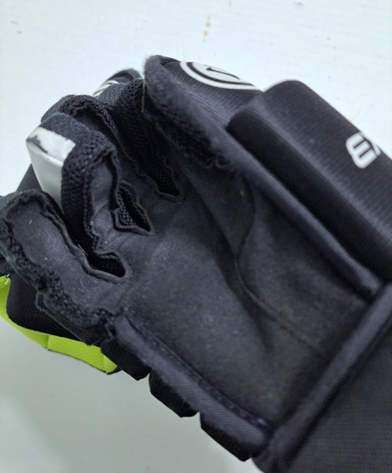 Warrior Alpha 9" Pro Hockey Black Padded Gloves Lacrosse 4