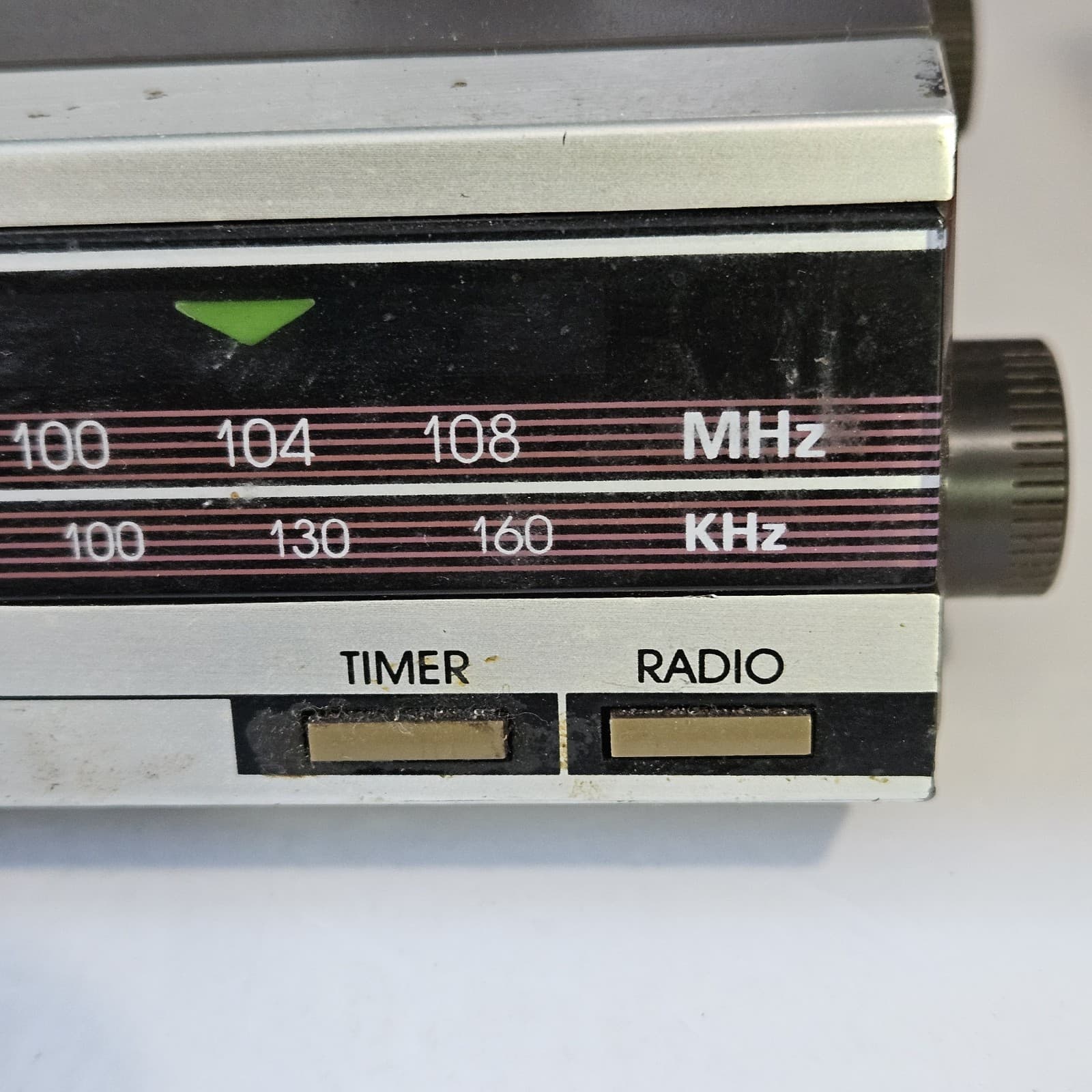 General Electric GE Spacemaker Under-Cabinet Digital Clock Radio AM/FM 7-4221A 3