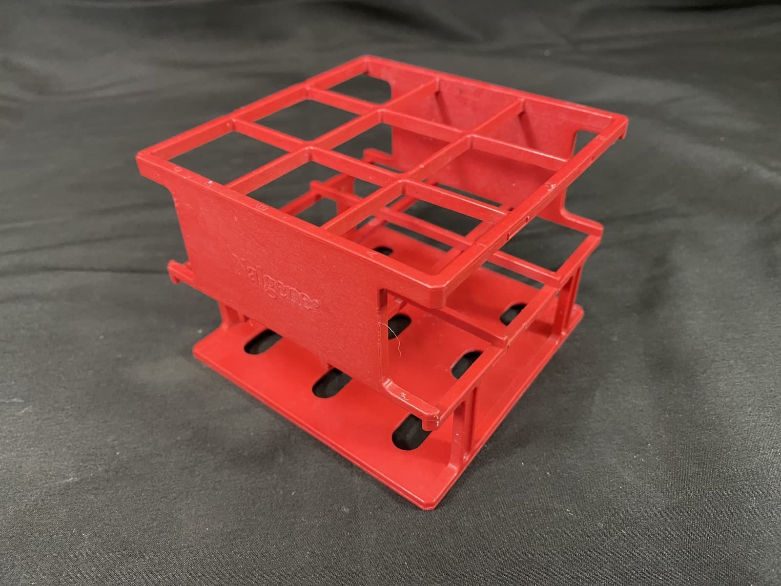 NALGENE Unwire Polypropylene 3x3 Red 9-Position 30mm Test Tube Half-Rack Holder 2