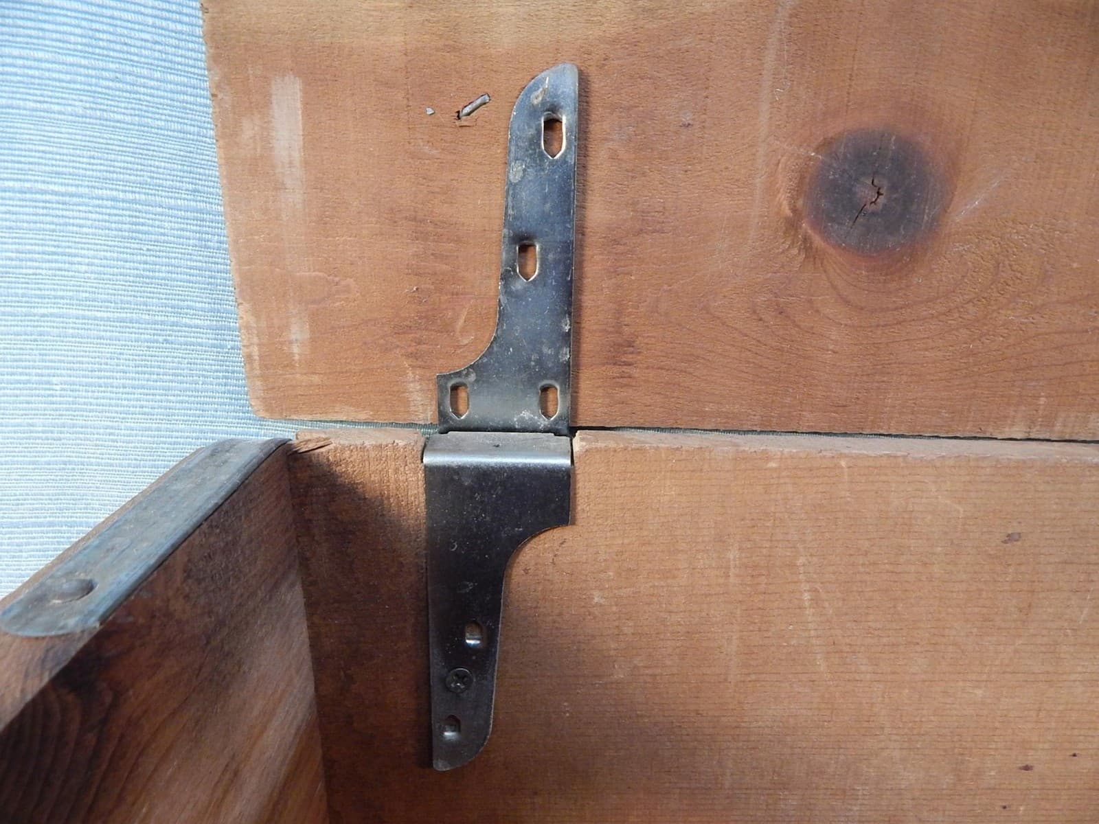 Vintage Schlitz Lager X Wood Crate w/Lid, Gideon, Missouri 5