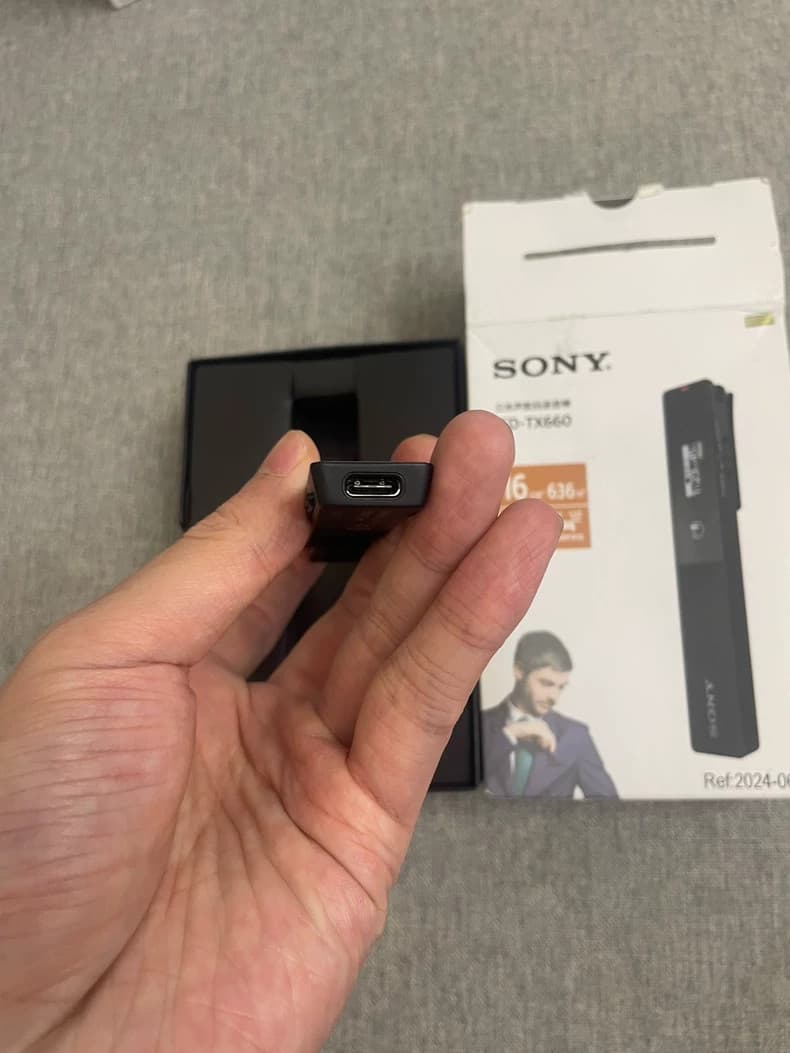 Sony ICD-TX660 16GB Digital Voice Recorder -99%new 5