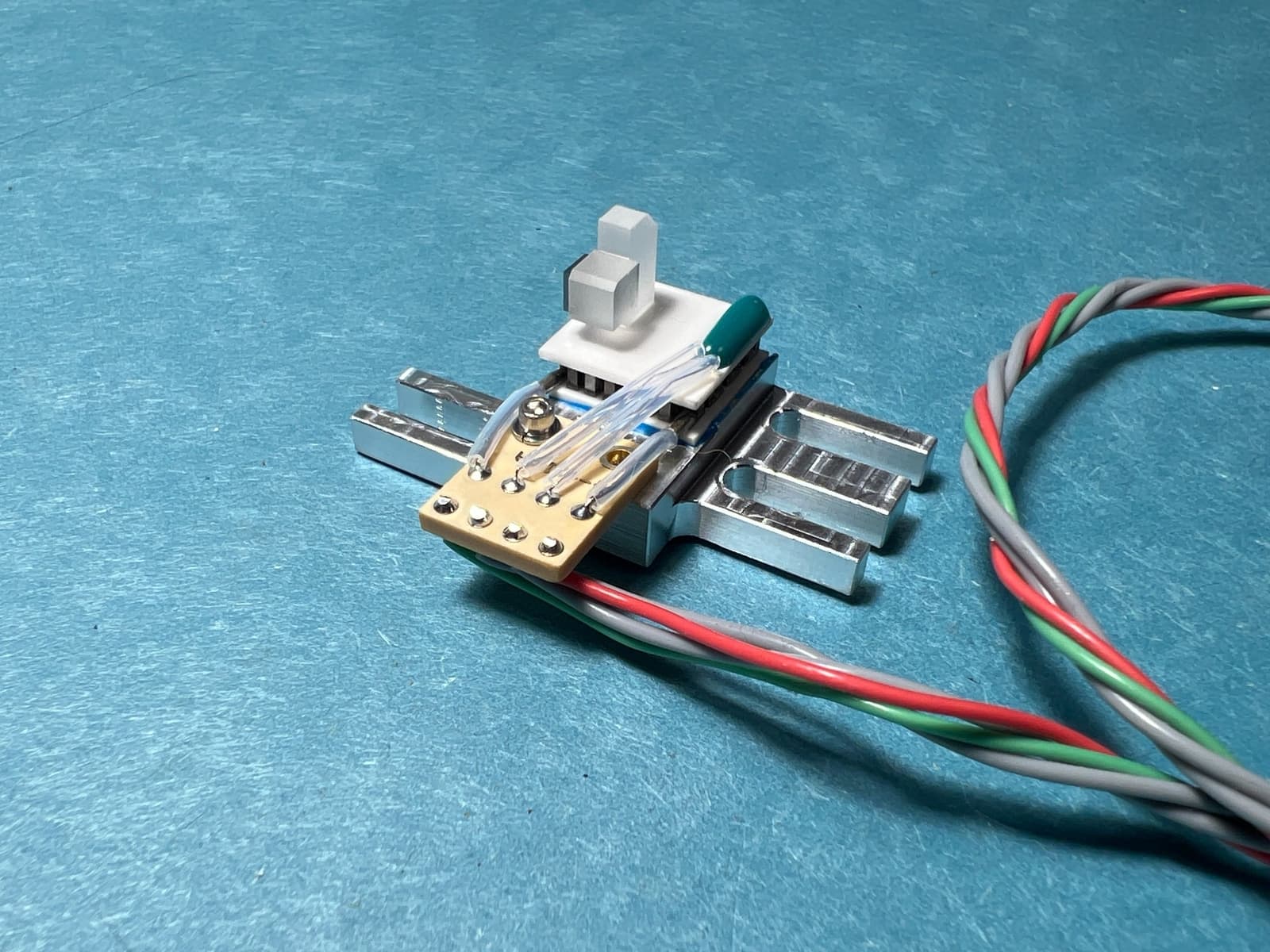 SESAM Semiconductor Saturable Absorber Mirror Passive Modelocked Ultrafast Laser 4