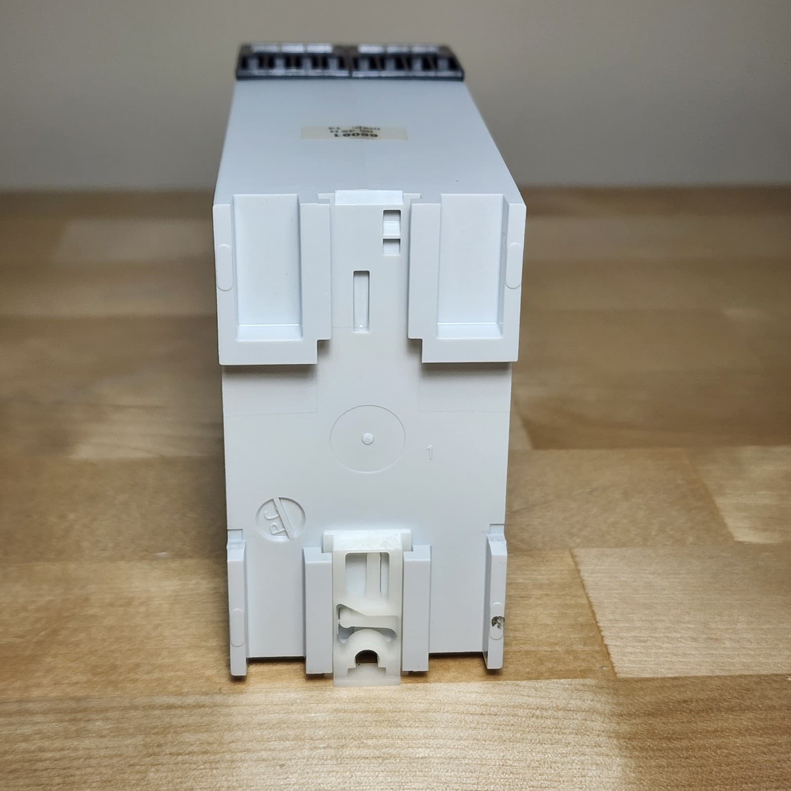 Banner ES-UA-5A Safety Relay 3