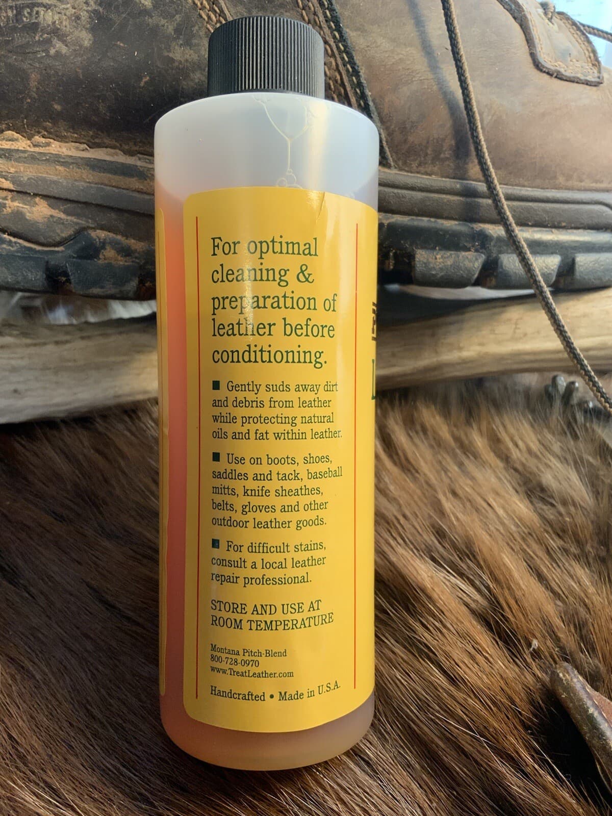 Montana Pitch Blend Leather Oil Soap, All Natural Leather Cleaner 8 Ounce 2