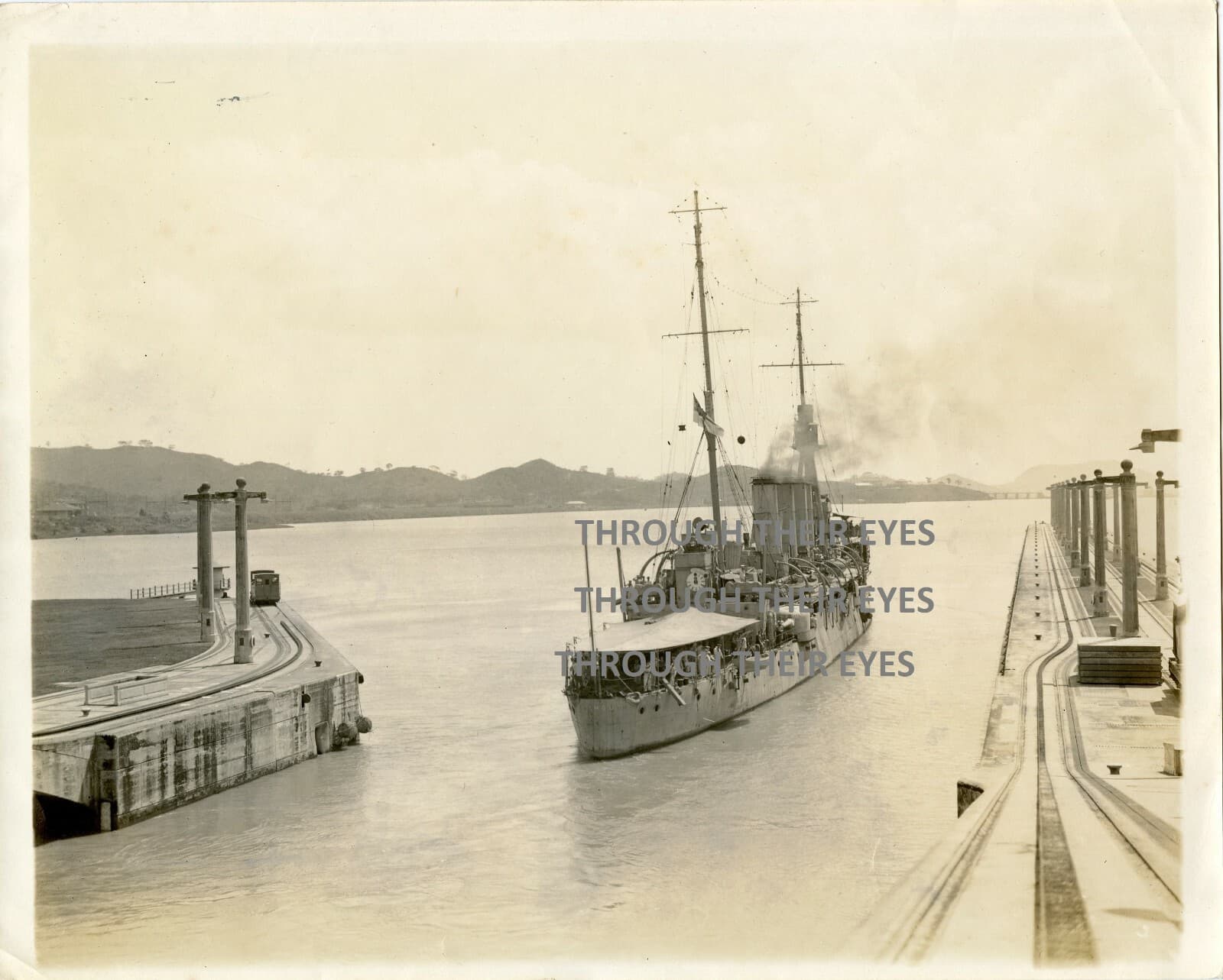 4 large original photos of a Royal Navy armoured cruiser Panama canal 1902 2