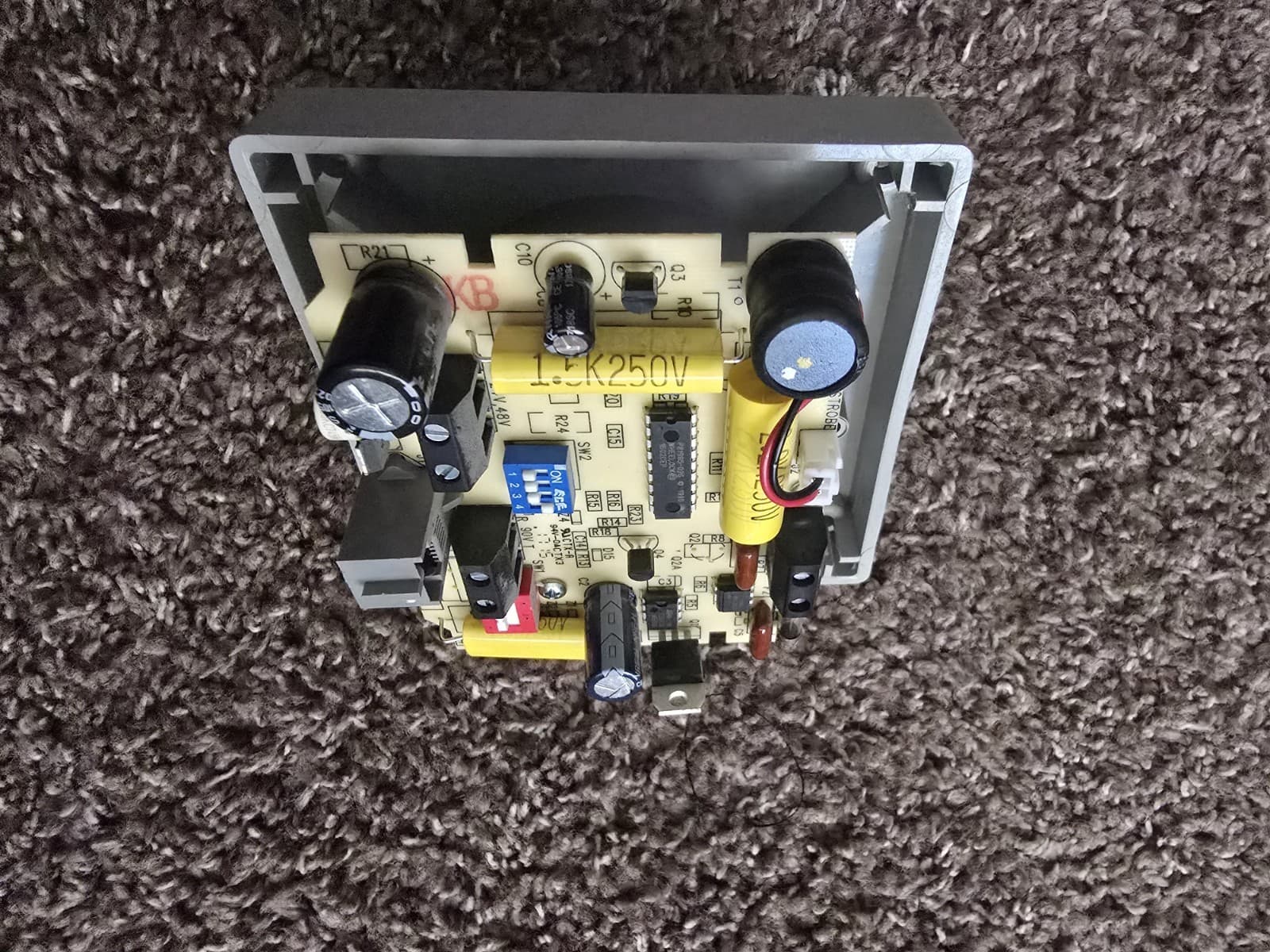 PARTIAL Wheelock UTA-WH  Universal Telephone Alert With Strobe STROBE & PCB ONLY 4