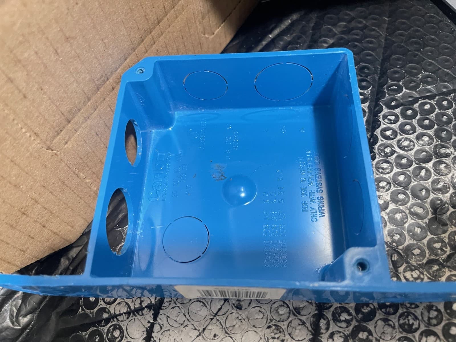 Carlon A521DE-CARR Blue ENT Switch and Outlet Box 2-Gang 20 cu. in.(M4) 6